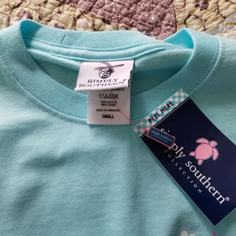 NWT Simply Southern 'Stay Pawsitive' shirt - Picture 4 of 6